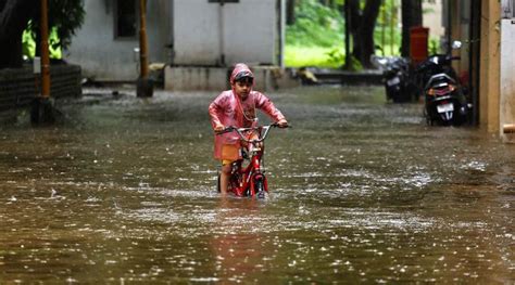 Mumbai weather forecast: Extremely heavy rainfall predicted, IMD ...