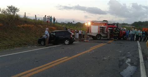 G1 Acidente deixa um morto e interdita BR 101 na Serra ES notícias