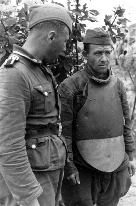 Soviet Stalnoi Nagrudnik - aka a Steel Bib : r/ArmsandArmor