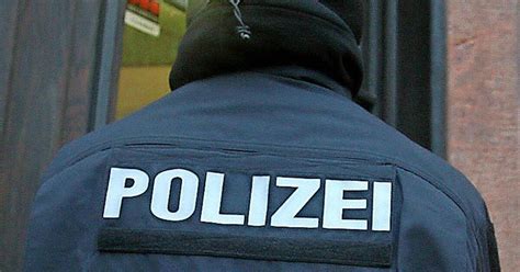 Hannover Trickbetrüger Geben Sich Als Polizisten Aus Und Erbeuten 34