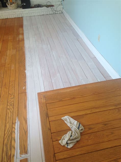 Annie Sloan Chalk Paint On Hardwood Floors Diy Hardwood Floors Hardwood Floors Flooring