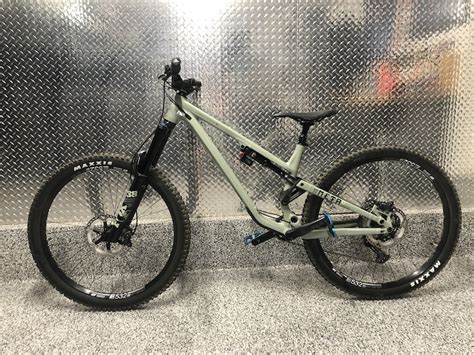 Commencal Meta Am Essential Medium For Sale