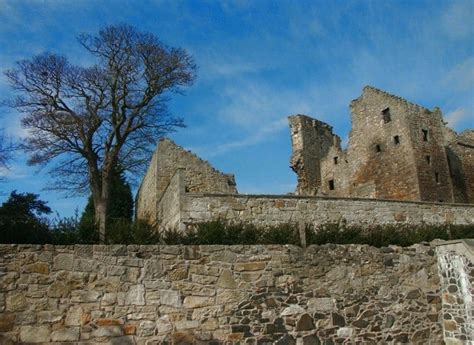 Aberdour Castle | Fife Coast