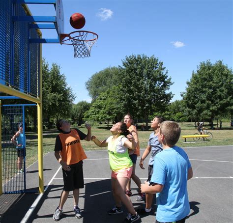 Animation Moselle Macadam Jeunesse Du Sport Et Des Copains Pendant