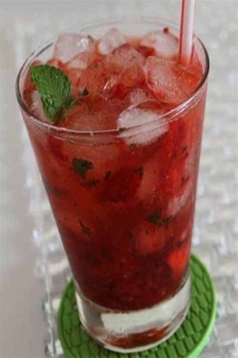 Caipiroska De Morango Xtudoreceitas Rezept Caipiroska