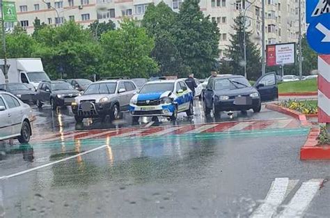 Mașină de poliție implicată într un accident în Prundu Ziarul Ancheta