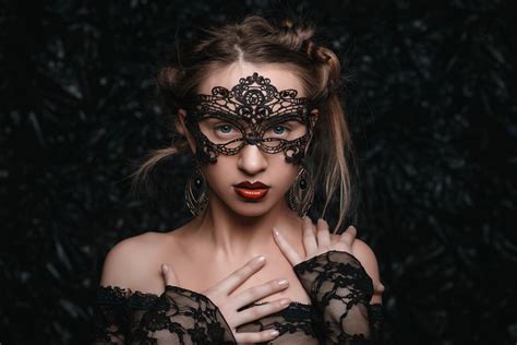 What To Wear To A Formal Masquerade Ball