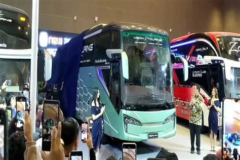 Busworld Southeast Asia Pameran Berkelas Internasional Kembali