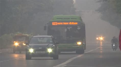 Delhi Chokes With Aqi At 336 Air Quality Remains Very Poor For Fourth Day In A Row India