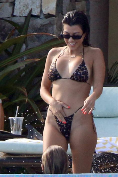 Kourtney Kardashian In Bikini In Mexico 08 23 2018 Hawtcelebs