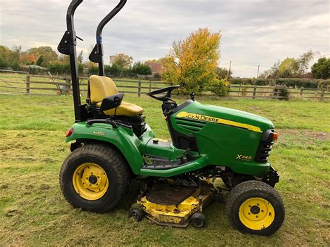 Ds 2011 John Deere X749 Ultimate 4x4 Wheel Steer Ride On Diesel Lawn