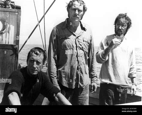 Jaws 1975 Robert Shaw Black And White Stock Photos And Images Alamy