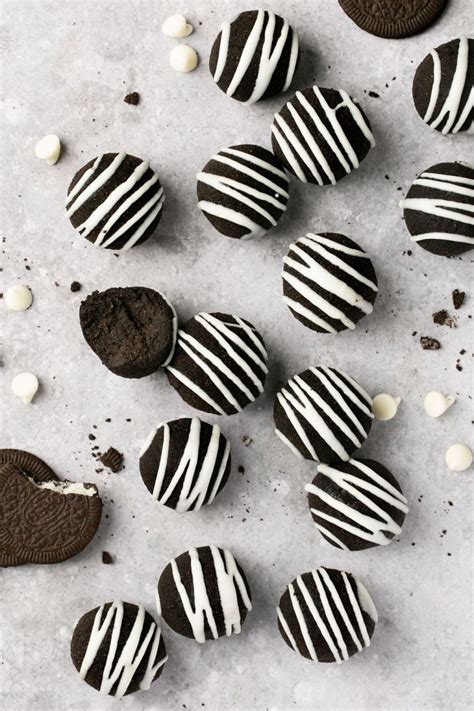 White Chocolate Oreo Protein Balls (Just 35 Calories!) - Lauren Fit Foodie