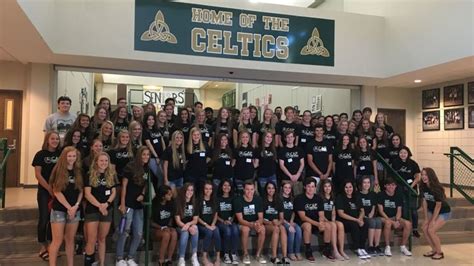 Dublin students greeted with 'clap in' to mark start of new school year ...