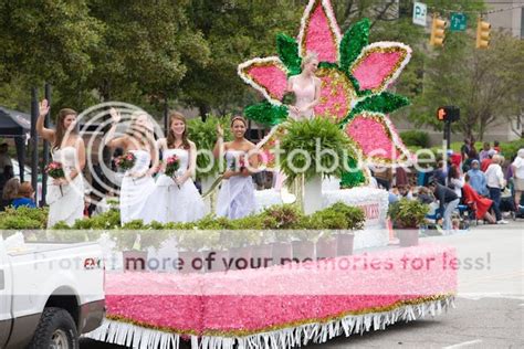 Wilmington Nc Nc Azalea Festival Parade Outdoor Activities