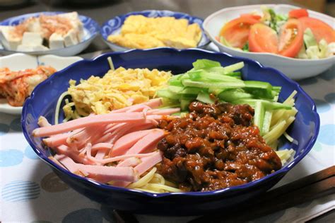 夏の終わりにおばあが混乱？ 冷やし中華風ミートソースパスタ！？ おばあめし