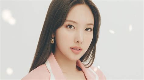 NAYEON DE TWICE HARÁ SU DEBUT EN SOLITARIO CON EL PRIMER MINI ÁLBUM