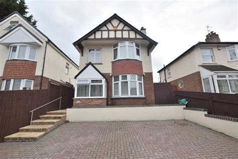 Barton Street Gloucester GL1 3 Bed Detached House 250 000