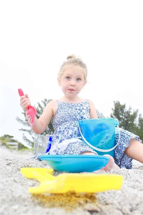 8 Tried & True Tips for a Successful Beach Trip with Kids • RUN WILD MY ...