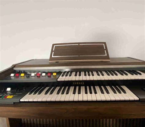 Vintage YAMAHA Organ | Pianos & Keyboards | Calgary | Kijiji