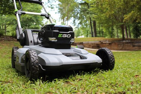 The Best Lawn Mowers For 2023 Hgtv Top Picks Hgtv 53 Off