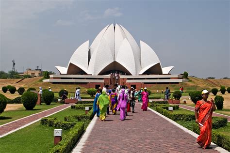 File:Bahai-house-of-worship-delhi.jpg - Wikimedia Commons