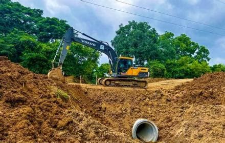 Santa Elena El Eco Colectivo Oblig A Las Autoridades A Reanudar La Obra