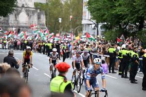 PREVIEW & FAVOURITES | Vuelta a España 2025 stage 18 - Will protests