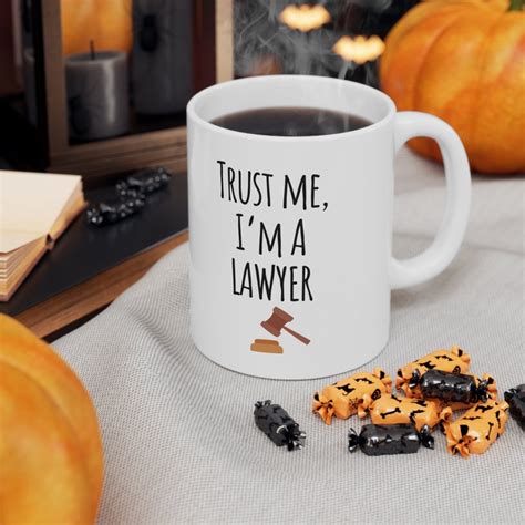 Lawyer T Mug Trust Me Im A Lawyer Mug Law Student T Avocat