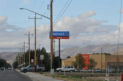 WALMART STORE in CLARKSON,WASHIGNTON, USA Editorial Photography - Image of states, united: 159879242