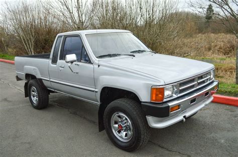 1988 TOYOTA PICKUP SHORT BED XTRA CAB SR5 4X4 3 0L EFI V6 ONLY 122K