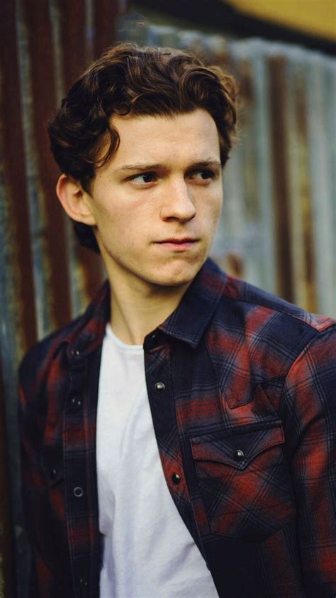 Tom Holland Wallpapers - TubeWP