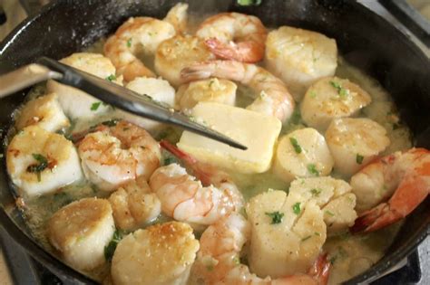 Seafood Pasta With Shrimp And Scallops And Garlic Christinas Cucina