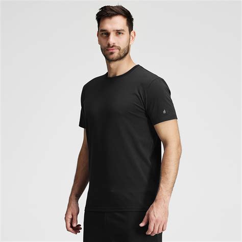 essential pro shirt  black   official uhlsport store