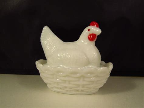 Westmoreland Miniature Nesting Hen Estatesales Org