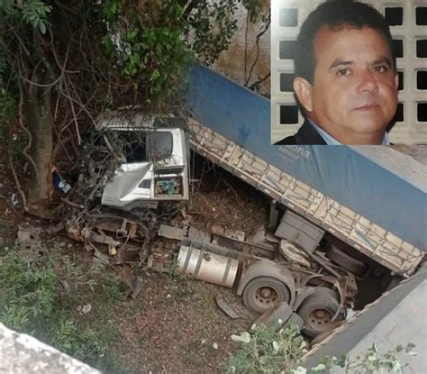 Motorista De Patos De Minas Morre Ap S Carreta Cair De Ponte Na Mg