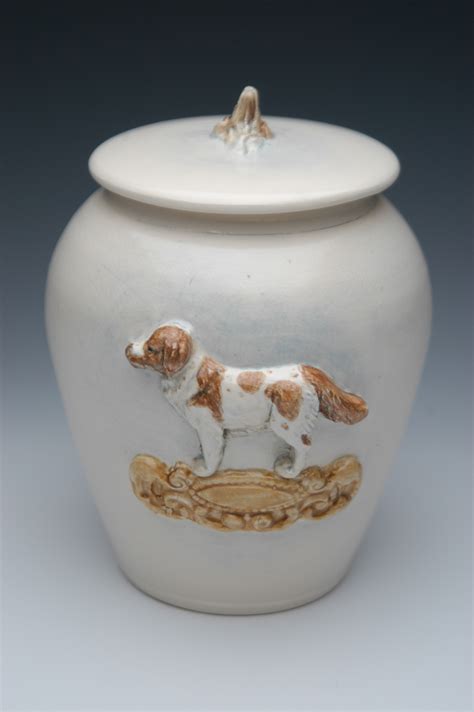 Families debate the cost of a luxury ceramic urn today 11