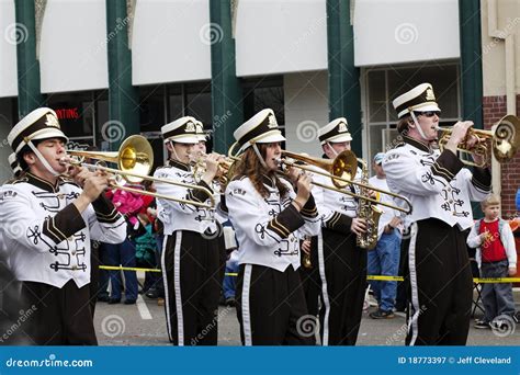 High School Marching Band Players Editorial Photography - Image of ...