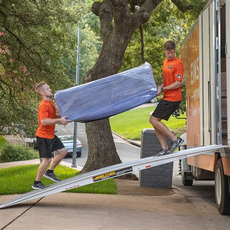 Movers In Tampa FL Local Tampa Movers Einstein Moving Company