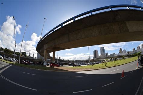 Prefeitura inicia instalação de gradis de segurança em viadutos