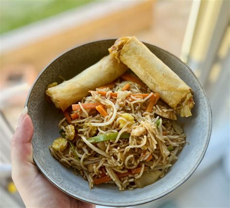 Simple 30 Minute Chicken Chow Mein WFD