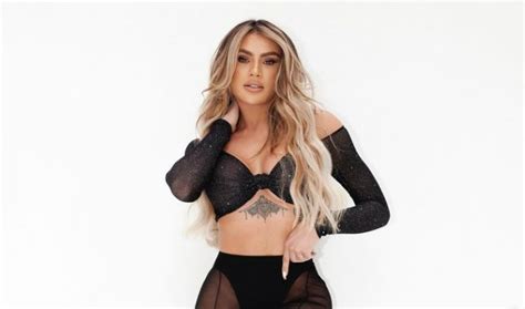 Ex Bailarina Do Faustão Diz Que Sofre Preconceito Por Ser Sexy Saiba