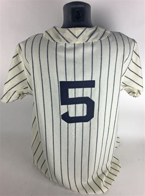 Lot Detail - Joe DiMaggio Signed Mitchell & Ness Yankees Jersey (PSA/DNA)