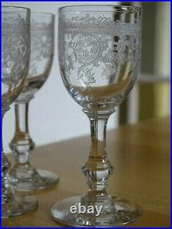 6 ANCIENS VERRES A APERITIF CRISTAL DE ST LOUIS GRAVURE MODELE METZ Ht