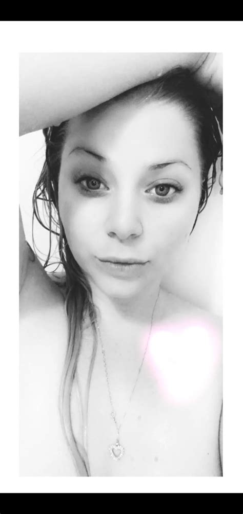 Black And White Come Join Me Babe Scrolller