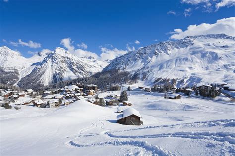 Arosa holiday homes, CHE: holiday houses & more | Bookabach