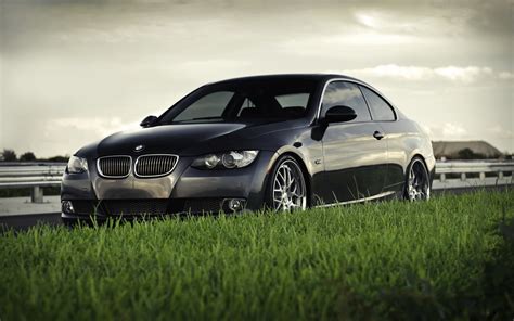 Background Bmw 335i Wallpaper