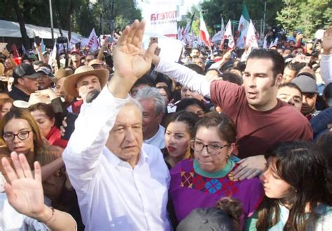 Celebra Amlo Cuatro Años Al Poder Con Multitudinaria Marcha Día Al Día