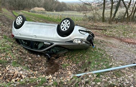 Unfall Nach Sekundenschlaf In Edenkoben Edenkoben