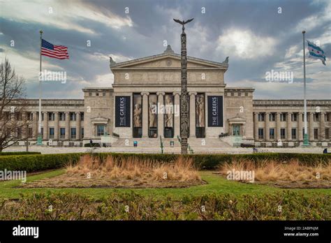 The Field Museum Of Natural History Chicago Usa Exterior Daylight View